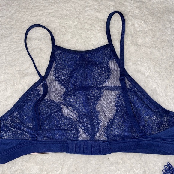 Vs Limited Edition Body by Victoria Lace&Mesh High Neck - Picture 5 of 8